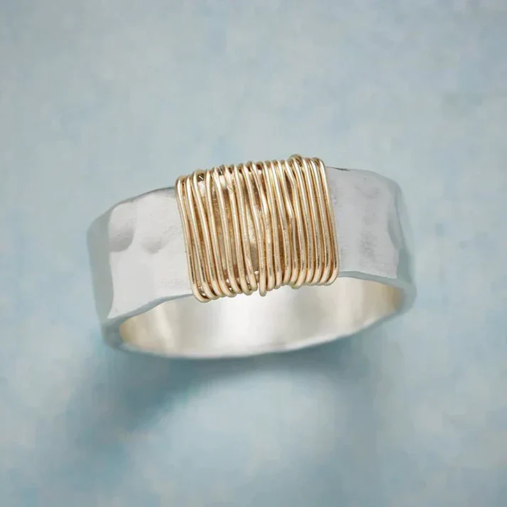 The Amanda Vintage Golden Threads Silver Ring