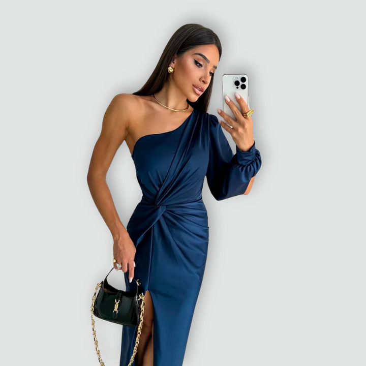 Amely - Graceful Dress With Impeccable Finesse