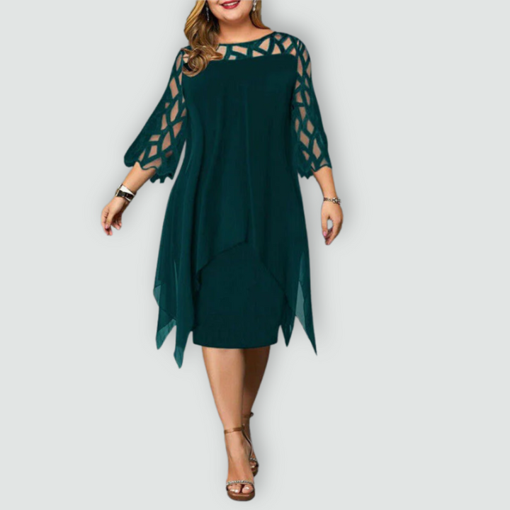 Maikee - Midi Dress in Plus Size
