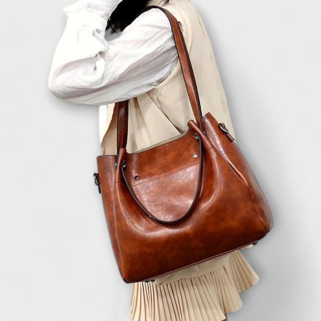 The Luise Shoulder bag with pouchette