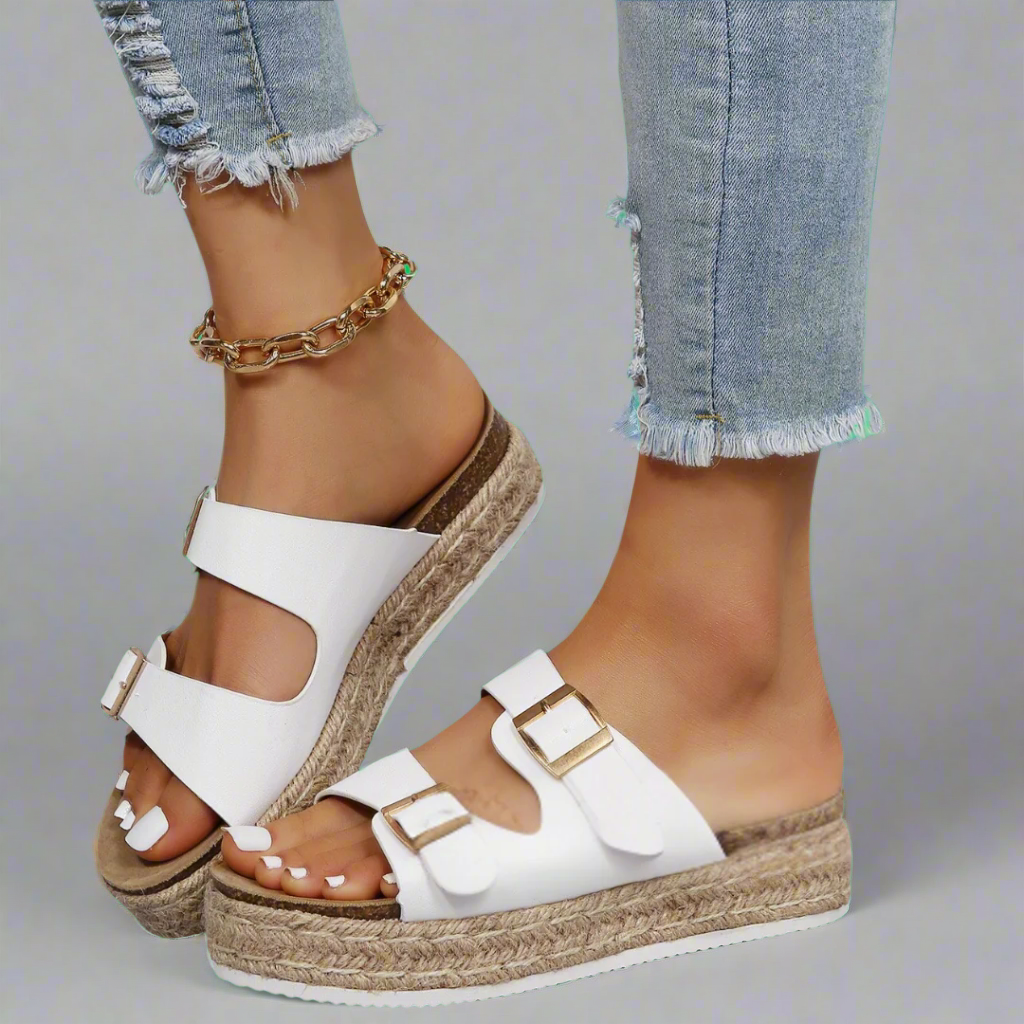 Elfriede | Sandals made of shiny premium leather