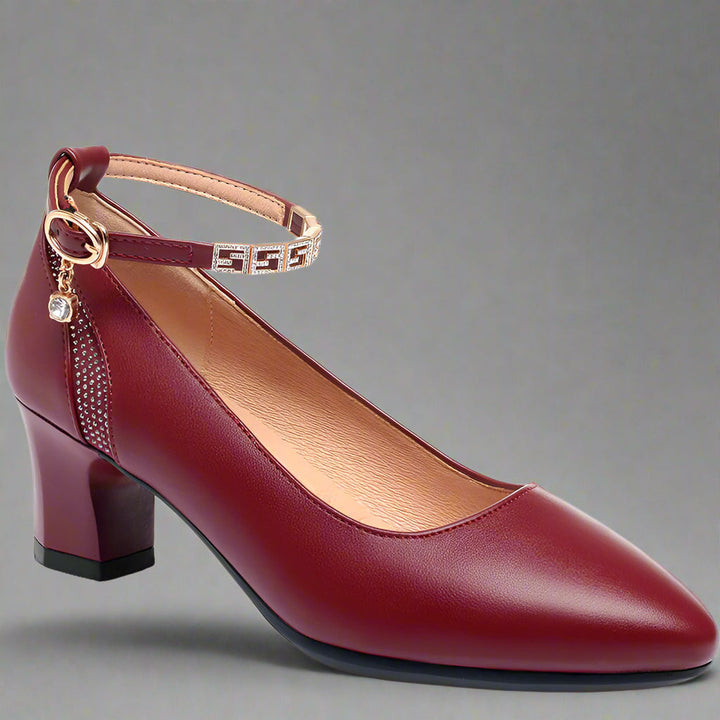 Zymara | Pumps made of premium patent leather for your office style