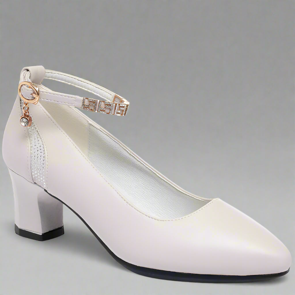 Zymara | Pumps made of premium patent leather for your office style