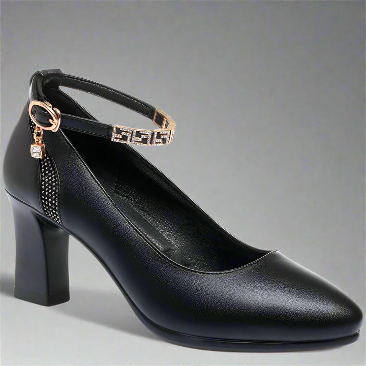 Zymara | Pumps made of premium patent leather for your office style