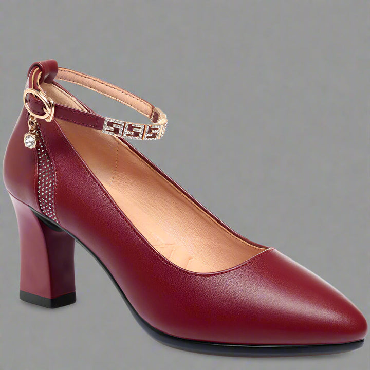 Zymara | Pumps made of premium patent leather for your office style