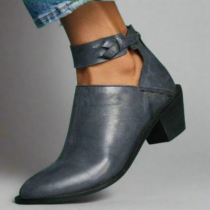 Renata | Mid-Toe Singles with Block Heel – Comfort and Style