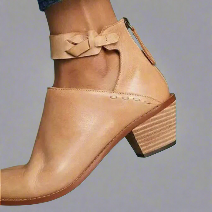 Renata | Mid-Toe Singles with Block Heel – Comfort and Style