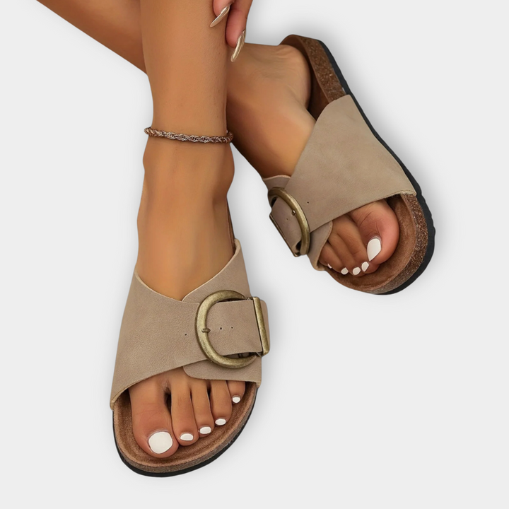 Lyna - Comfort Buckle Sandals