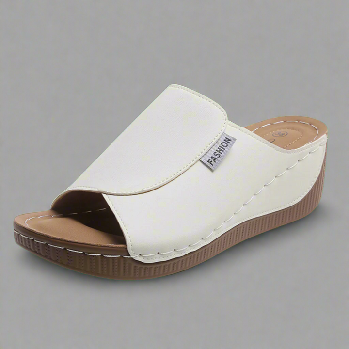 Ortrudis | Handmade Sandal with Comfortable Sole