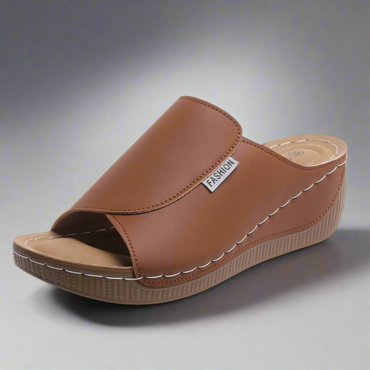 Ortrudis | Handmade Sandal with Comfortable Sole