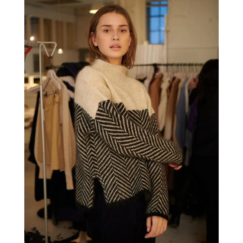 Handmade Cashmere Turtleneck
