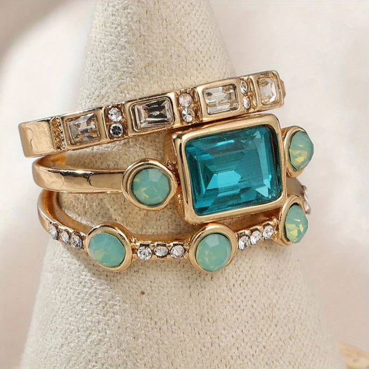 The Alice Vintage Blue Crystal Ring Set