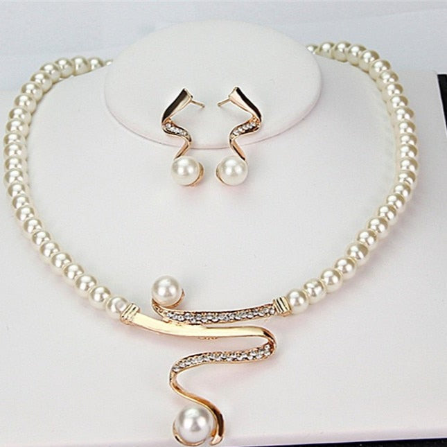 Venus™ | Pearl Necklace and Earrings