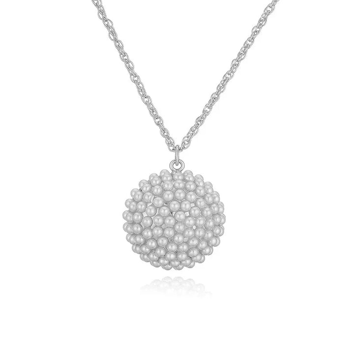 Vormen™ | Classic Pearl Necklaces