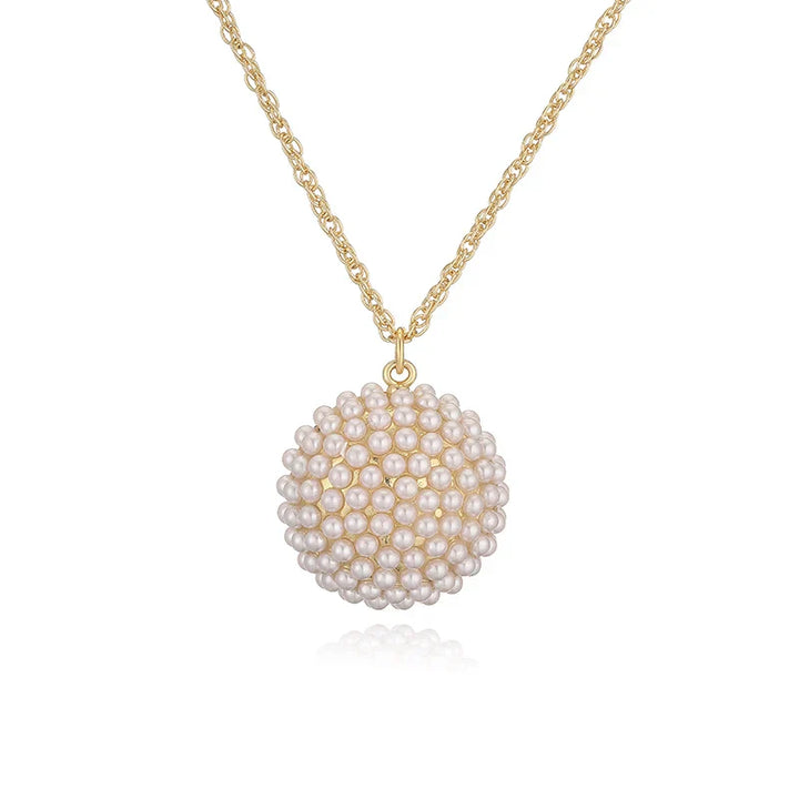 Vormen™ | Classic Pearl Necklaces
