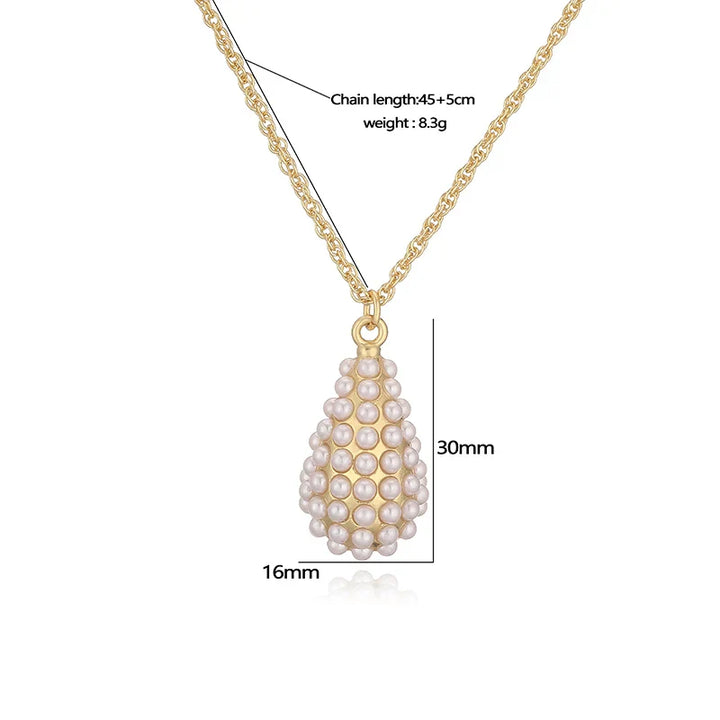 Vormen™ | Classic Pearl Necklaces