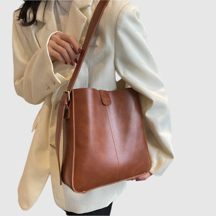 The Camilla Shoulder Bag with Pouchette