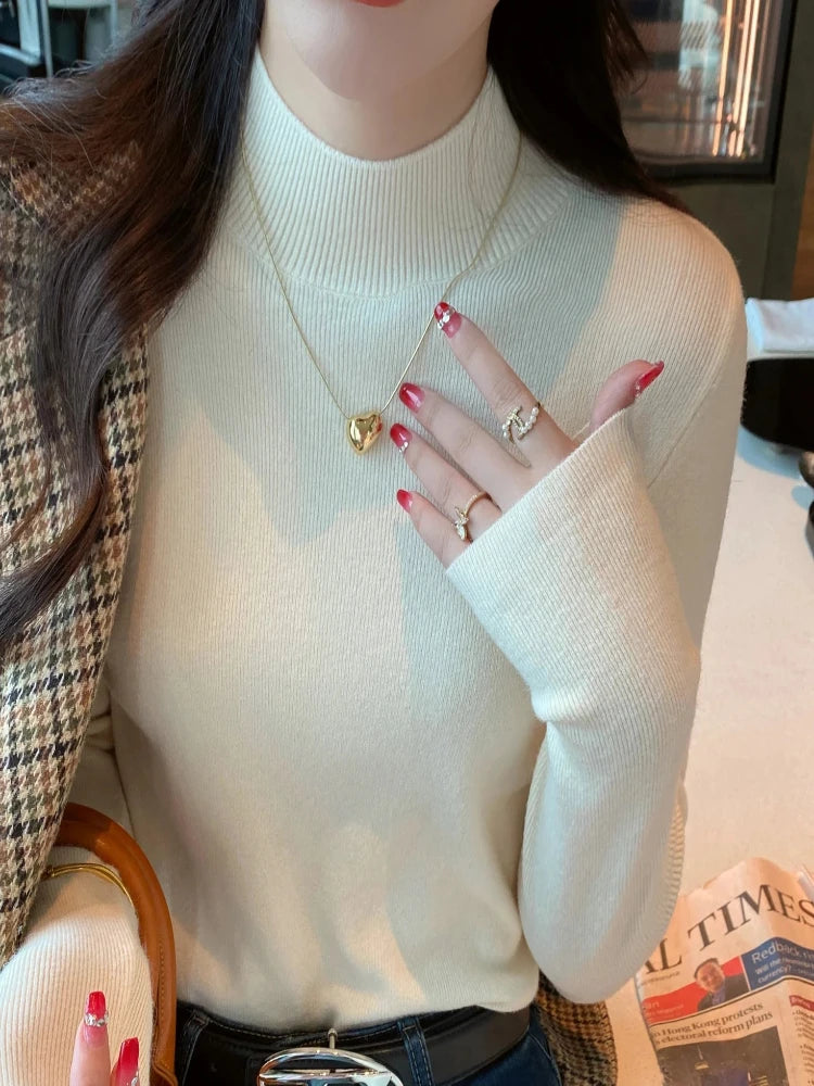 Monica - Chic Mock Neck Sweater
