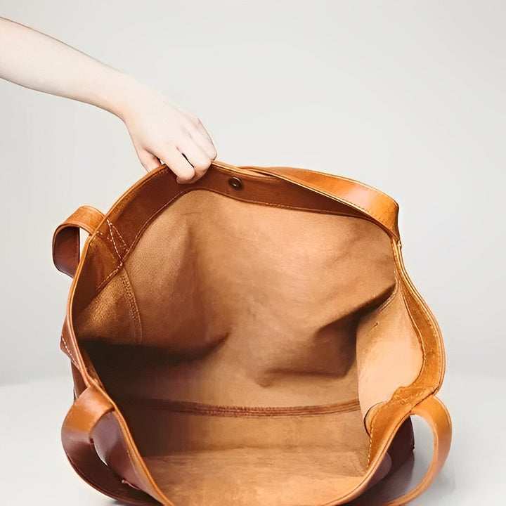 The Janna Vintage Handbag made of ECO Leather